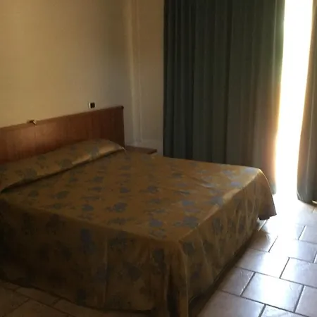 Fiorita فندق مبيت وإفطار